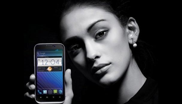 HTC Explorer Black – множество возможностей за скромную цену